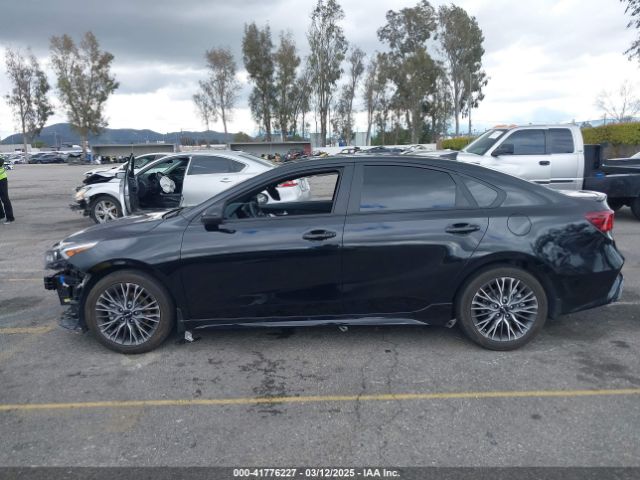 3KPF54AD1PE652633 KIA Forte Gt-line