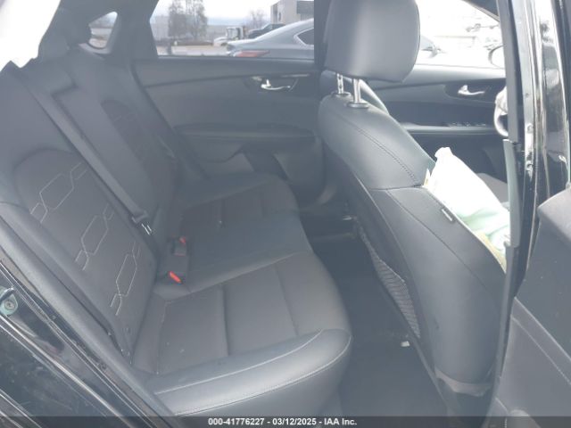3KPF54AD1PE652633 KIA Forte Gt-line