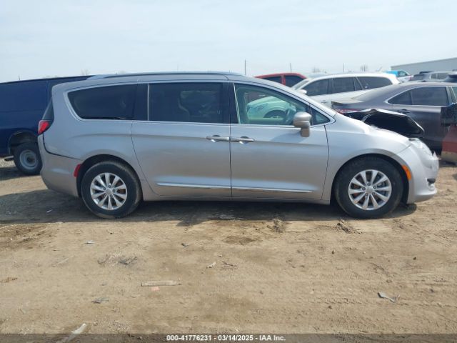 2C4RC1BG7JR101736 Chrysler Pacifica Touring L