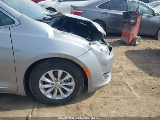 2C4RC1BG7JR101736 Chrysler Pacifica Touring L