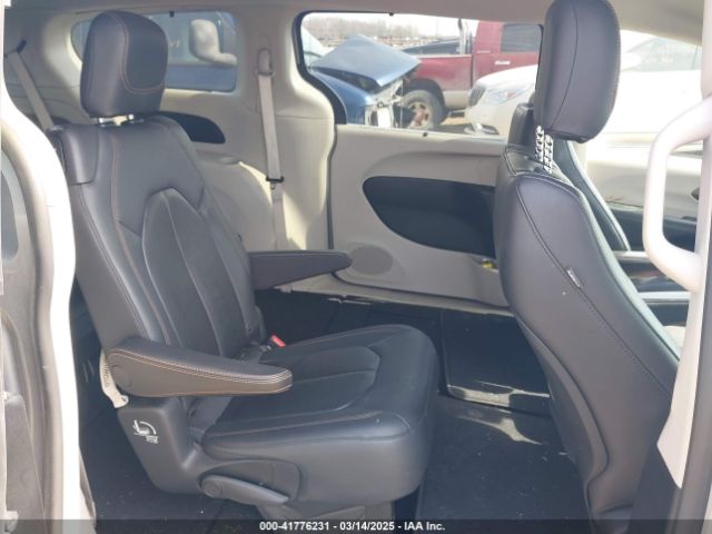 2C4RC1BG7JR101736 Chrysler Pacifica Touring L