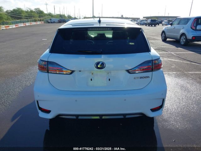 JTHKD5BH0E2182578 Lexus CT 200H