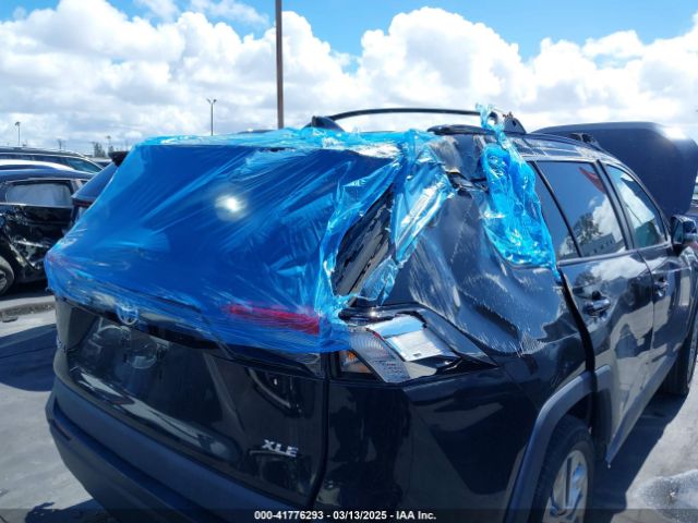 2T3C1RFV4MC126253 Toyota Rav4 Xle Premium