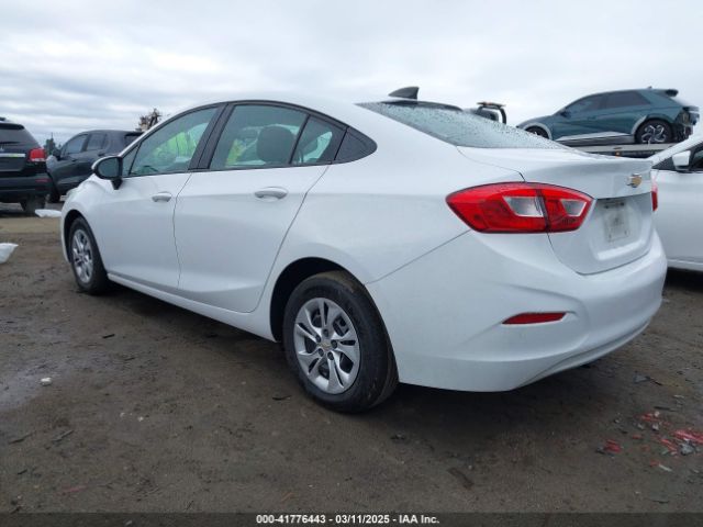2019 CHEVROLET CRUZE 1G1BC5SM5K7120750 Photo 2