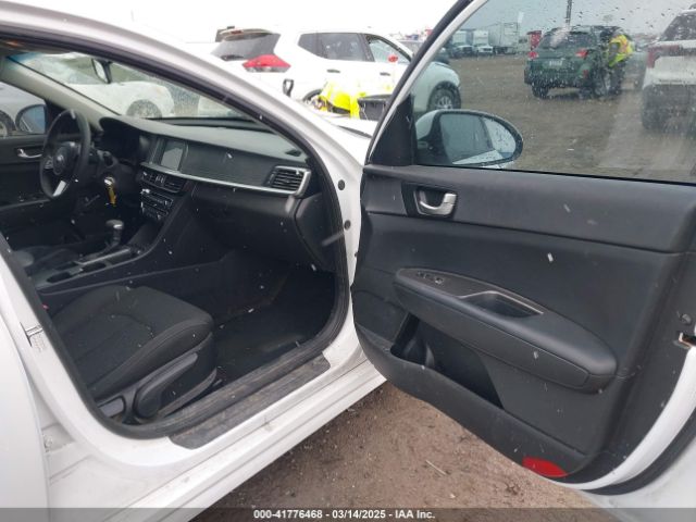2019 KIA OPTIMA 5XXGT4L36KG371992 Photo 4