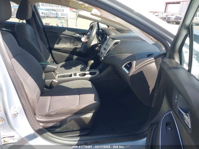 3G1BC5SMXHS519017 Chevrolet Cruze Ls Auto