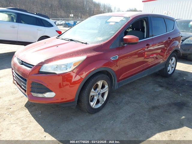 1FMCU9GX2FUA75935 Ford ESCAPE SE