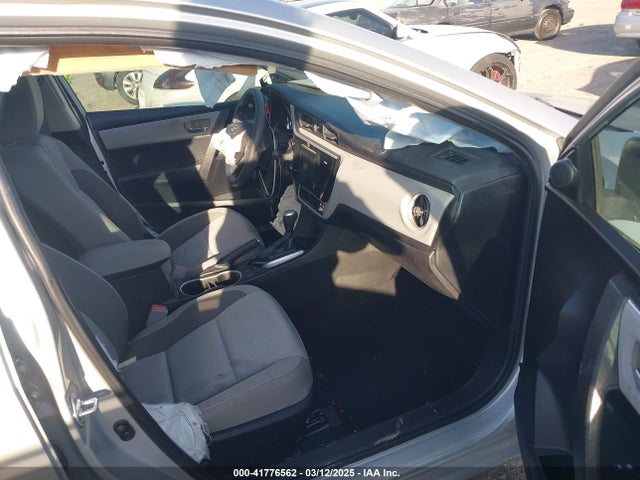 5YFBURHE6HP676066 Toyota COROLLA LE
