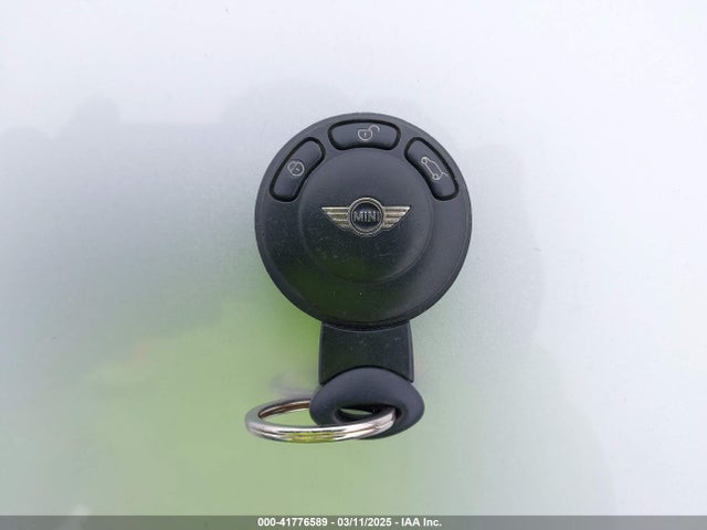 2009 MINI COOPER WMWMF33569TW70413 Photo 10