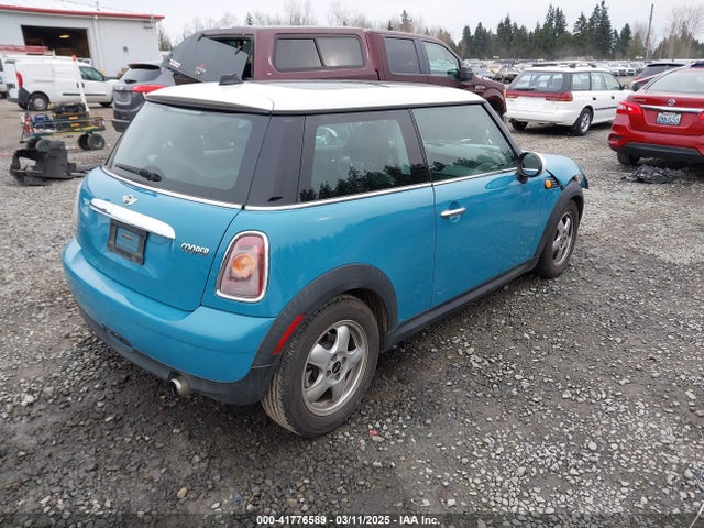 2009 MINI COOPER WMWMF33569TW70413 Photo 3