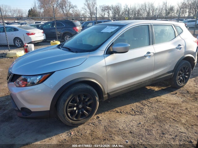 JN1BJ1CR6JW265142 Nissan Rogue Sport S
