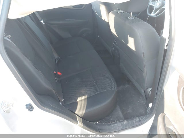 JN1BJ1CR6JW265142 Nissan Rogue Sport S