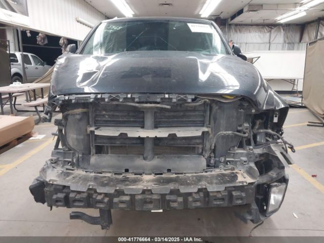 1C6RR7FG3JS345868 RAM 1500 Express  4x4 6'4 Box