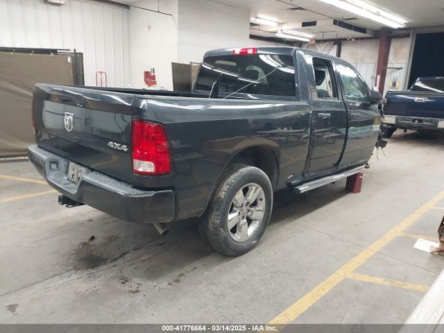 1C6RR7FG3JS345868 RAM 1500 Express  4x4 6'4 Box