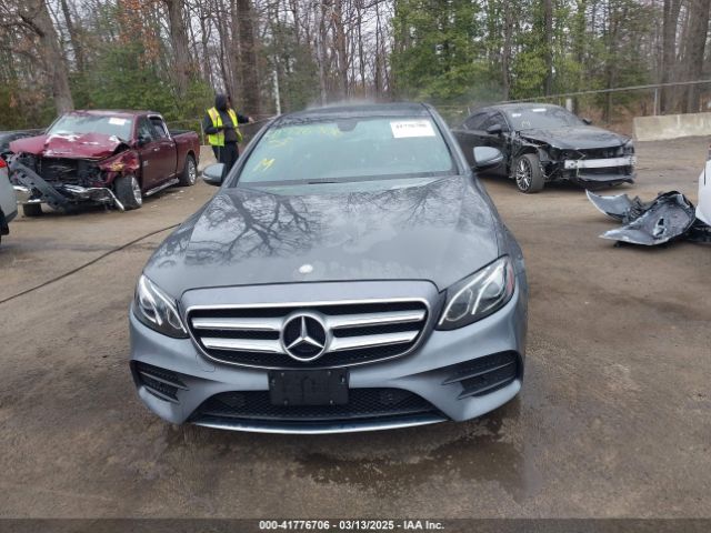 WDDZF4KB9HA082060 Mercedes-Benz E 300 4matic