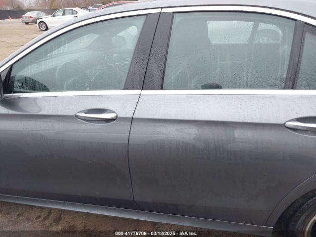 WDDZF4KB9HA082060 Mercedes-Benz E 300 4matic