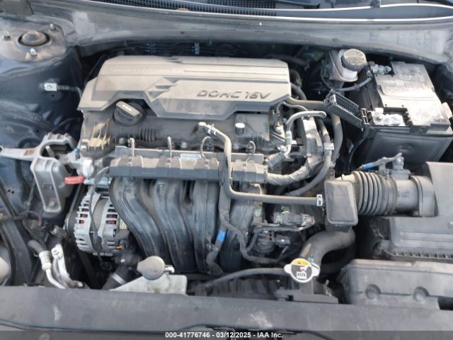 5NPLM4AG6NH070858 Hyundai ELANTRA SEL