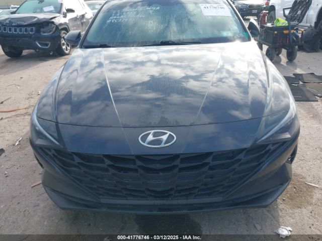 5NPLM4AG6NH070858 Hyundai ELANTRA SEL