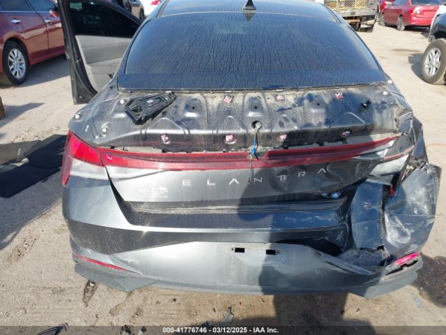 5NPLM4AG6NH070858 Hyundai ELANTRA SEL