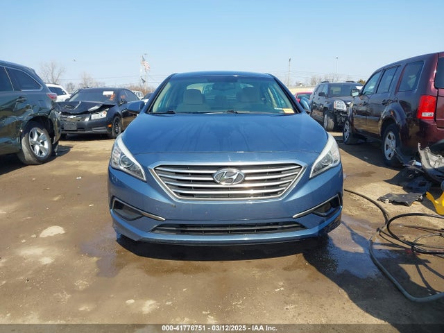 Hyundai SONATA SE 2016 5NPE24AF5GH306862 Image 12