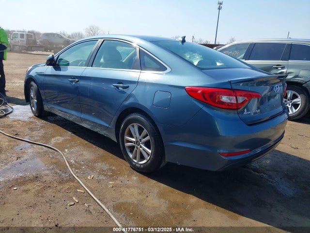 Hyundai SONATA SE 2016 5NPE24AF5GH306862 Image 3