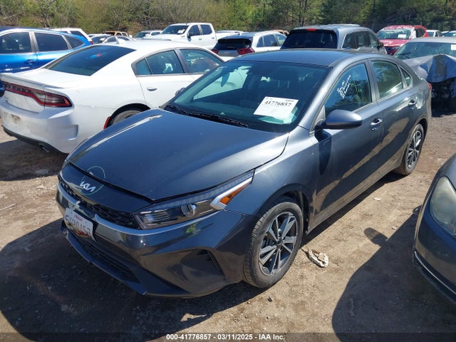 KIA Forte Lxs 2023 3KPF24AD2PE586991 Image 2