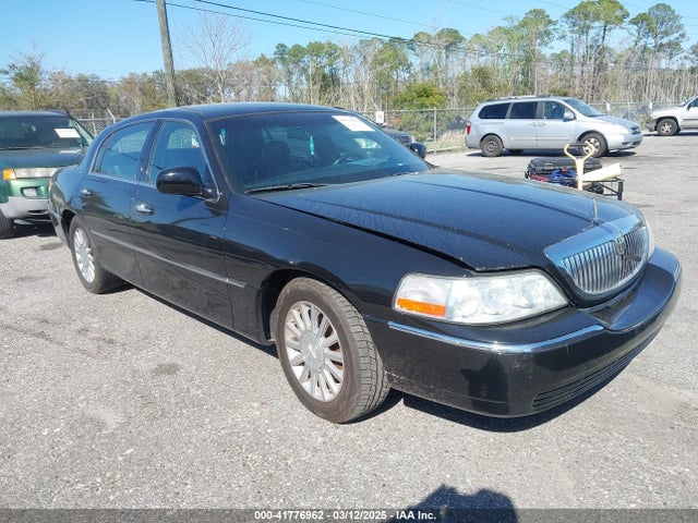 Aukcja sprzedaży 2004 Lincoln Town Car Signature, vin: 1LNHM81W44Y645195, numer aukcji: 41776962