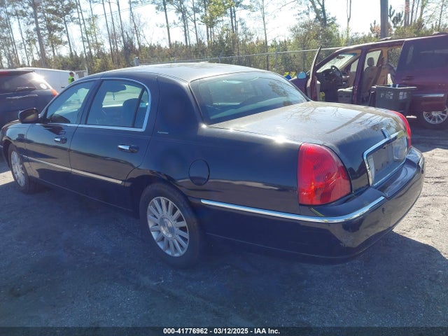 Aukcja sprzedaży 2004 Lincoln Town Car Signature, vin: 1LNHM81W44Y645195, numer aukcji: 41776962