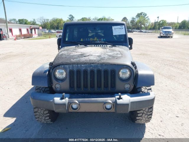 1C4BJWDG4HL604578 Jeep Wrangler Unlimited Freedom 4x4