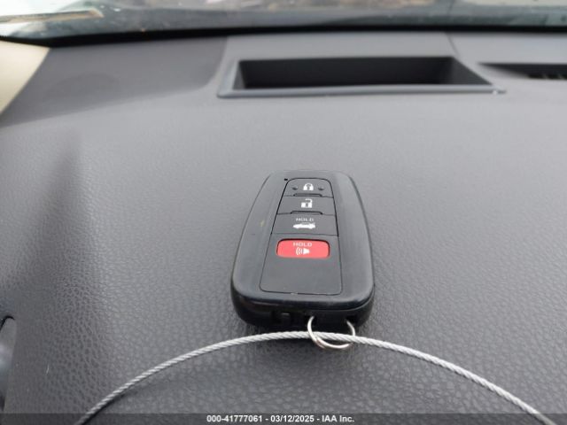 4T1B21HK2JU005091 Toyota Camry Hybrid Xle