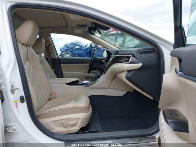 4T1B21HK2JU005091 Toyota Camry Hybrid Xle
