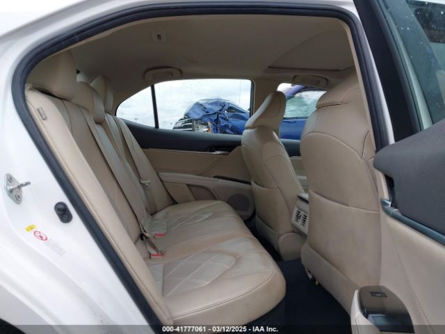 4T1B21HK2JU005091 Toyota Camry Hybrid Xle