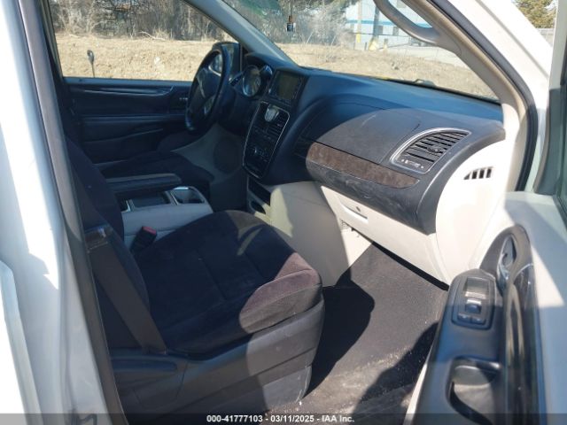 2011 CHRYSLER TOWN & COUNTRY 2A4RR5DG0BR746890 Photo 4