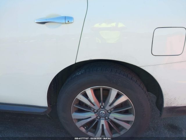 5N1DR2MM0JC647915 Nissan Pathfinder Sv