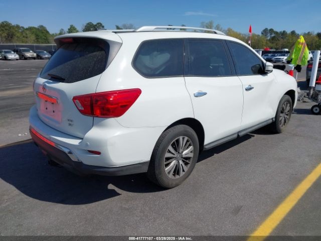 5N1DR2MM0JC647915 Nissan Pathfinder Sv
