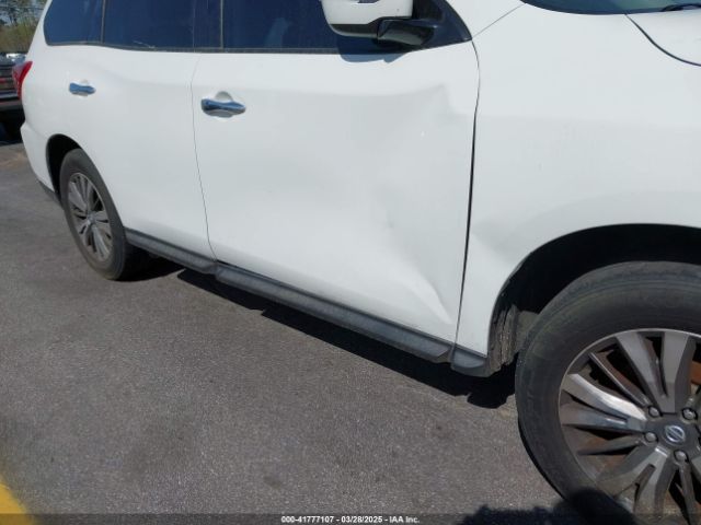 5N1DR2MM0JC647915 Nissan Pathfinder Sv