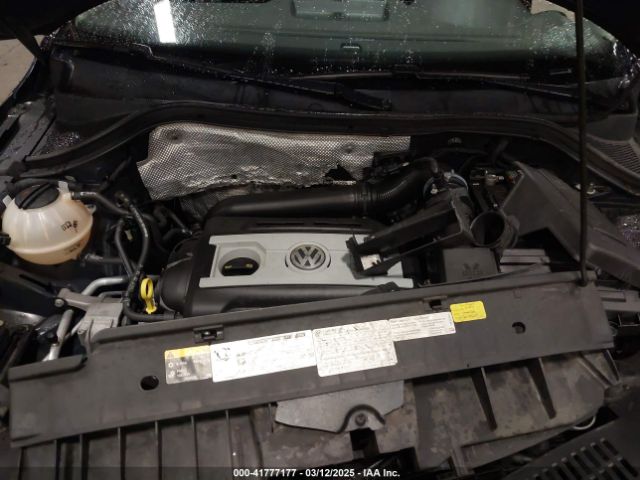 WVGAV3AX4EW528594 Volkswagen TIGUAN SE