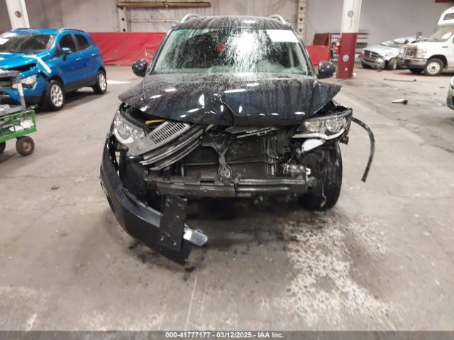 WVGAV3AX4EW528594 Volkswagen TIGUAN SE