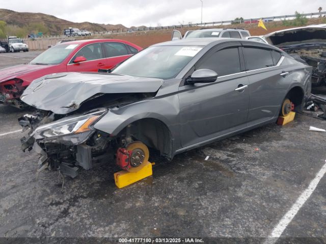 1N4BL4EV9LC226557 Nissan 2020