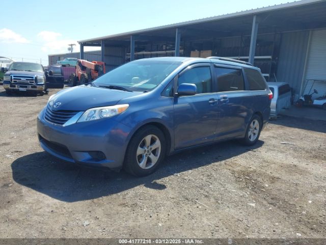 5TDKZ3DC1HS786551 Toyota Sienna Le 7 Passenger