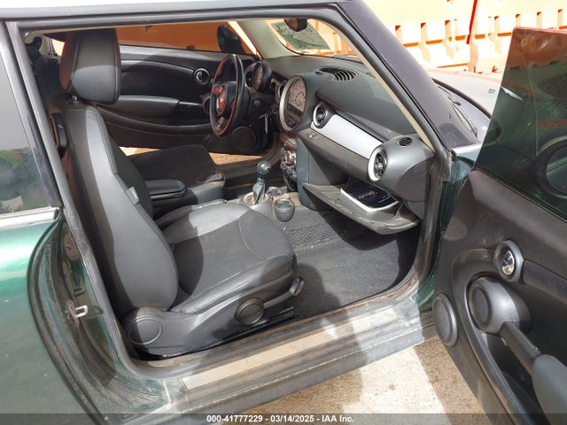 2013 MINI HARDTOP WMWSU3C52DT690373 Photo 4