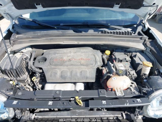 ZACCJABT1FPB37863 Jeep Renegade Latitude