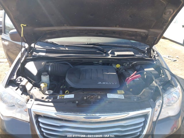 2C4RC1BG2FR753610 Chrysler Town & Country Touring