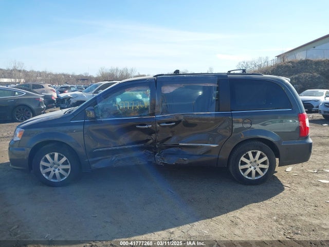 2C4RC1BG2FR753610 Chrysler Town & Country Touring