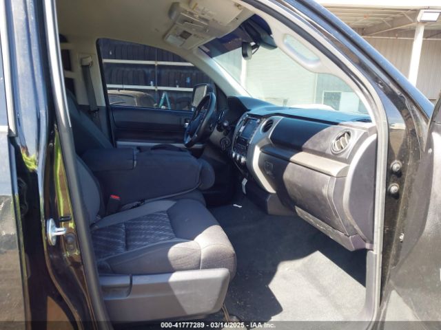 5TFDY5F13MX002281 Toyota Tundra Sr5