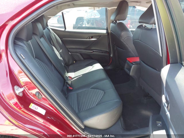 4T1B11HK4JU555461 Toyota CAMRY SE