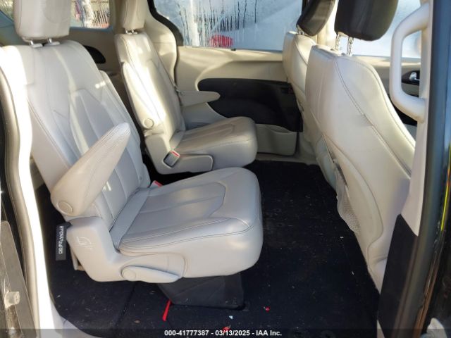 2C4RC1DG8MR551168 Chrysler Voyager Lxi
