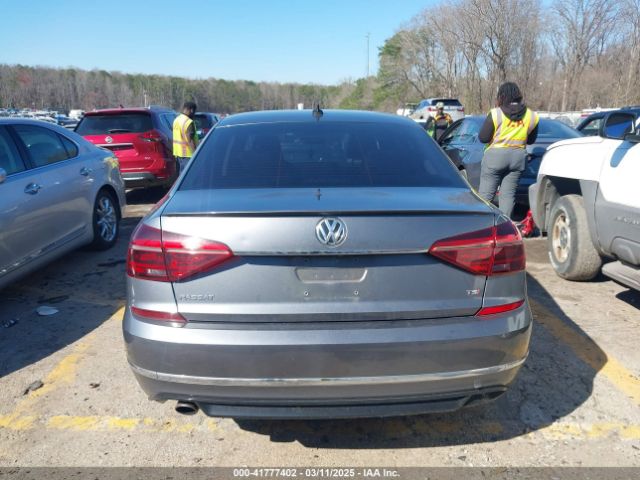 1VWDT7A30HC047594 Volkswagen Passat 1.8t R-line