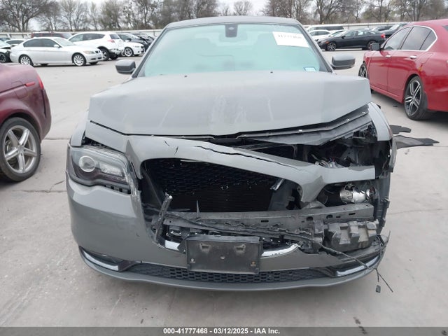 2C3CCABG6JH152659 Chrysler 300 300s