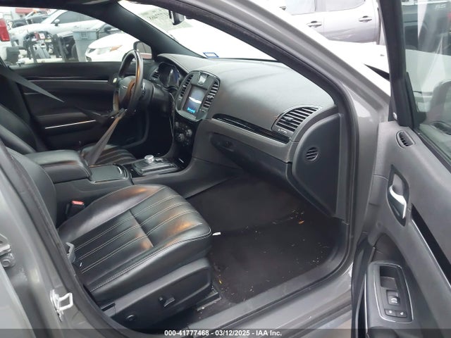 2C3CCABG6JH152659 Chrysler 300 300s